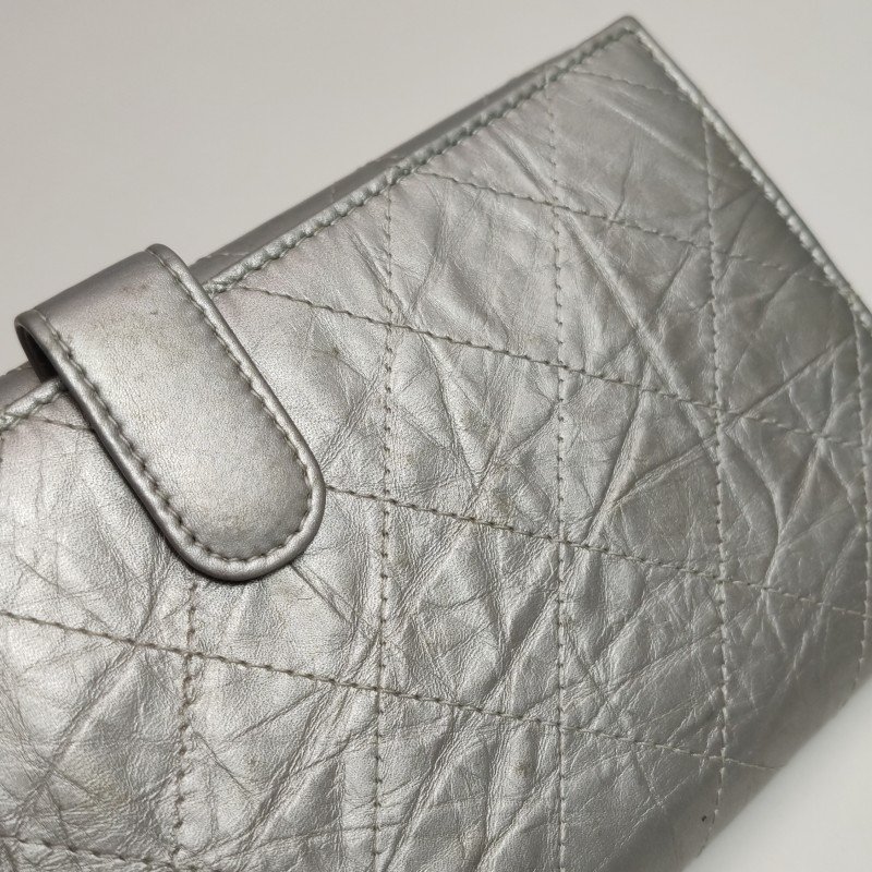 Chanel 油蠟皮 純色 菱格 絎縫 雙C Logo 錢包-12