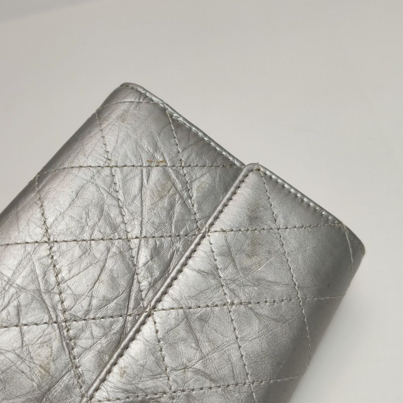 Chanel 油蠟皮 純色 菱格 絎縫 雙C Logo 錢包-13