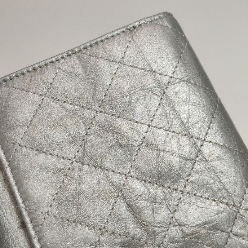 Chanel 油蠟皮 純色 菱格 絎縫 雙C Logo 錢包-14