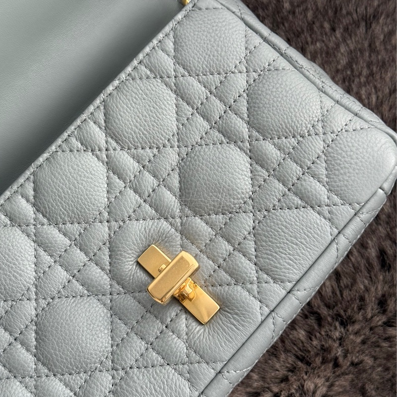 🖤Dior CARO手袋/Dior CARO包/Dior側背包/Dior鏈袋包/Dior肩背包/Dior藤格紋(小號/石灰色)🖤無花果精品-1