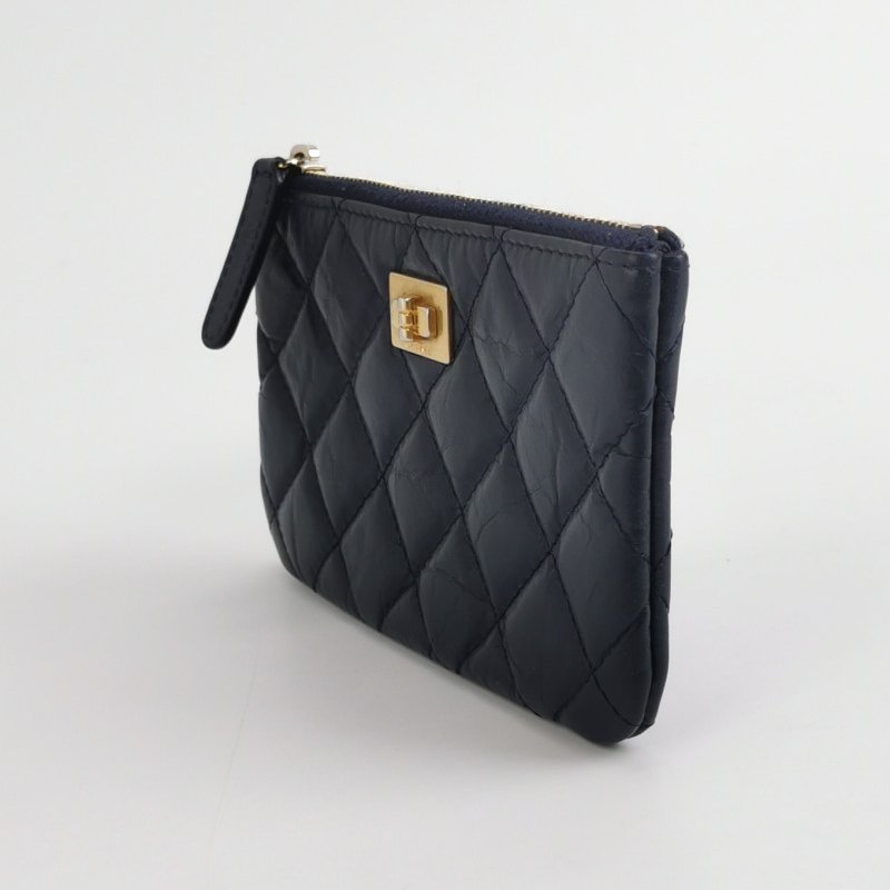 Chanel 2.55 Bag 油蠟皮 純色 菱格紋 矩形旋扣 零錢包-1