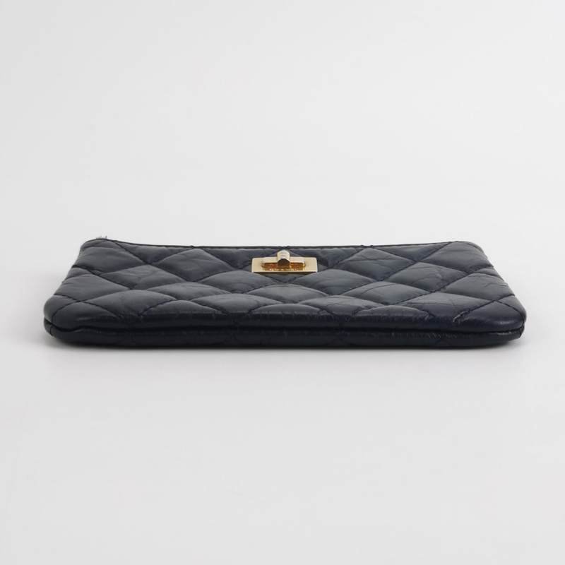 Chanel 2.55 Bag 油蠟皮 純色 菱格紋 矩形旋扣 零錢包-4