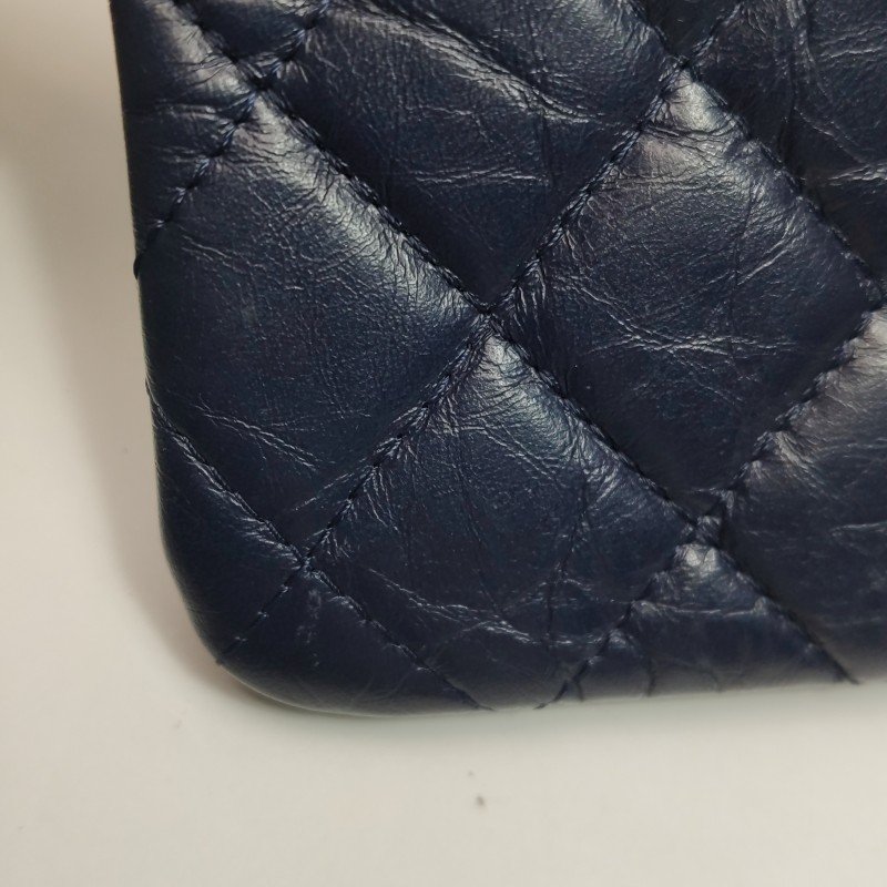 Chanel 2.55 Bag 油蠟皮 純色 菱格紋 矩形旋扣 零錢包-11