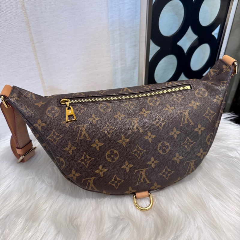 LV Bumbag 老花胸腰包 晶片款 絕版品-1