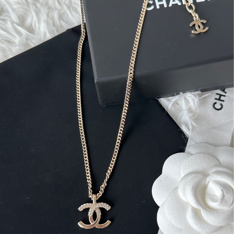 香奈兒 Chanel  項鍊  雙c吊墜 半鑽 高貴優雅 氣質凸顯-2