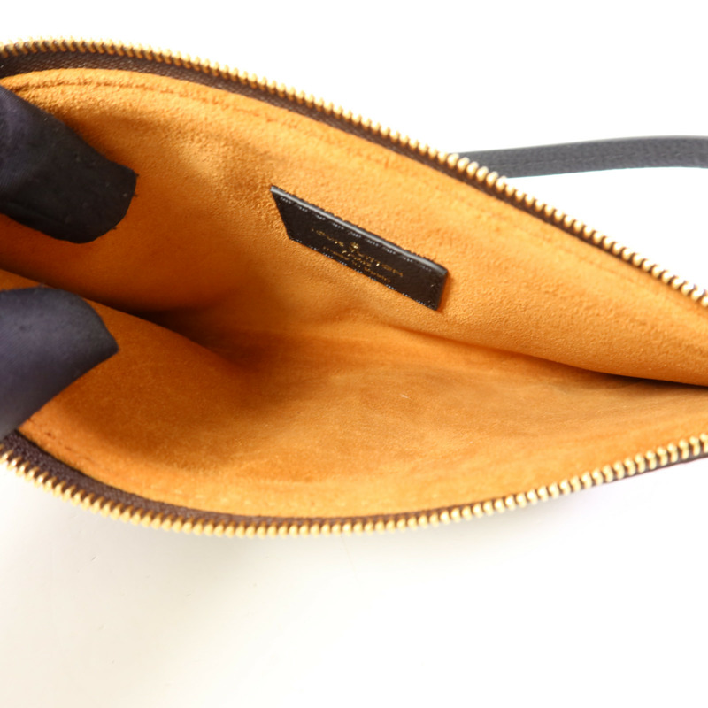 LOUIS VUITTON 牛皮皮革Low Key Hobo MM金扣肩背袋-9