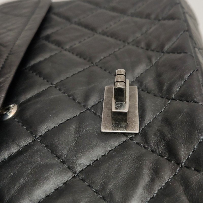 Chanel 2.55 Flag Bag 經典款 大號 油蠟皮 菱格 絎縫 長方形旋扣 單肩包-11