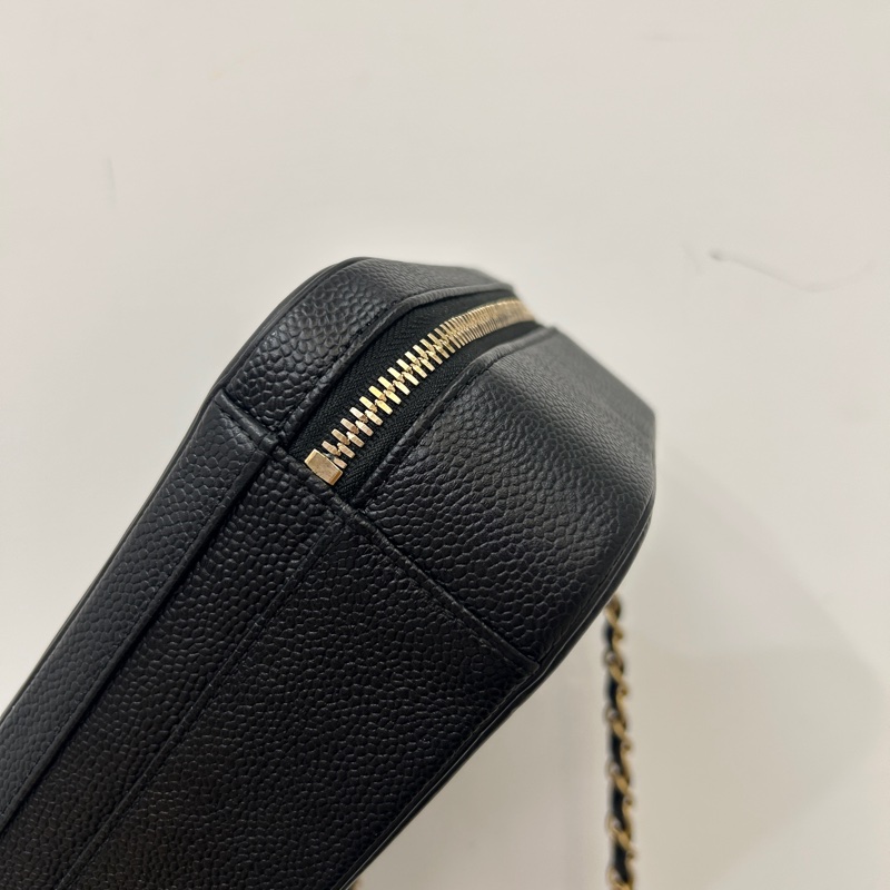 Chanel 黑荔枝Vanity case浮雕logo手提斜背化妝箱包-1