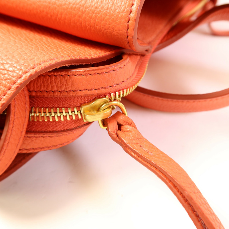 CELINE 牛皮皮革Tri-Fold金扣肩背袋-14