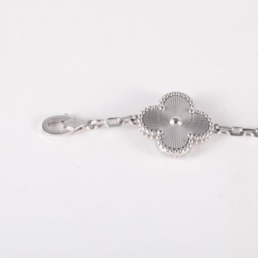 Vintage Alhambra 中號五花手鏈 镭射 新扣 18K白金 S-M碼 白金-5