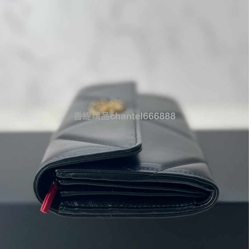 💗香緹國際精品💗 Chanel 19長夾 羊皮 極新 盒裝完整-3