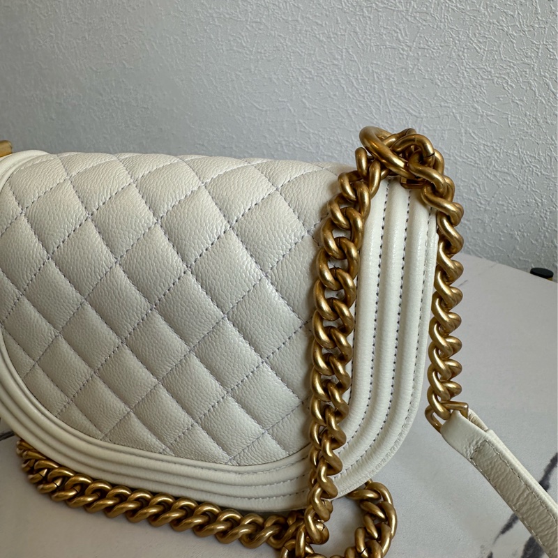 Chanel 白色荔枝半圓斜背包 很好看❤️ 98新-6