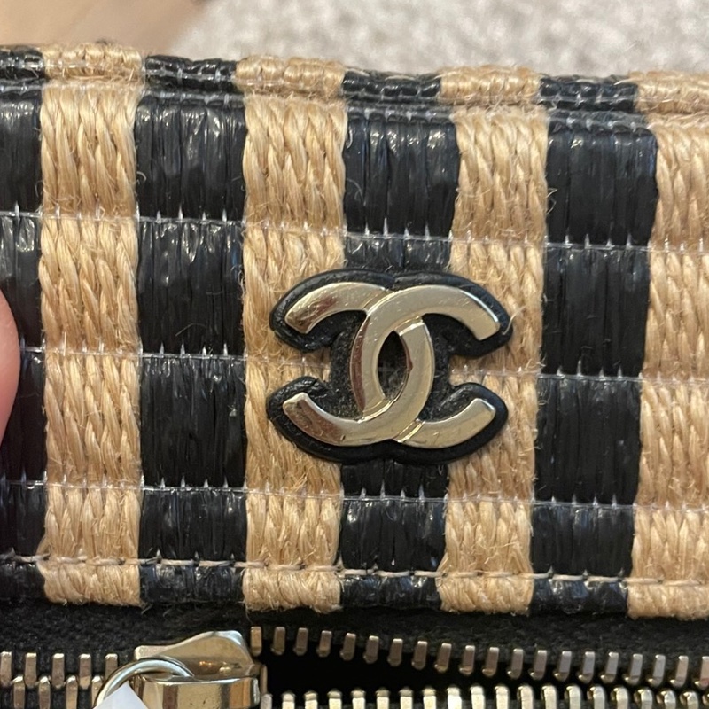 Chanel / 香奈兒 拉菲草編手機包-14