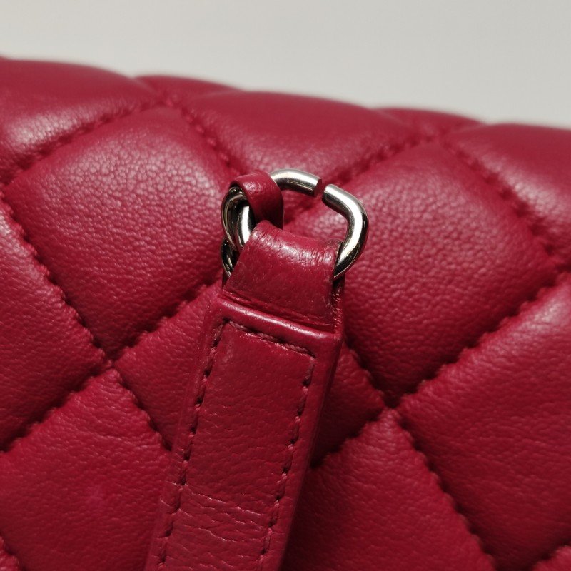 Chanel 羊皮 純色 菱格 絎縫 雙C Logo 單肩包-11