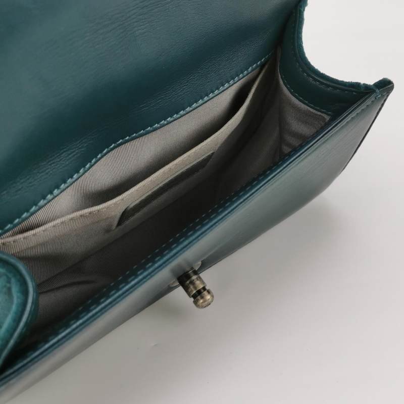 Chanel Leboy 季節限定款 小號 羊皮 絨布 菱格 方形 雙C 鎖扣 單肩包-6