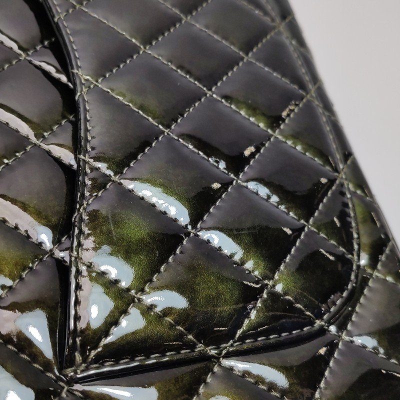 Chanel 2.55 Flag Bag 季節限定款 大號 漆皮 菱格 絎縫 長方形旋扣 單肩包-12