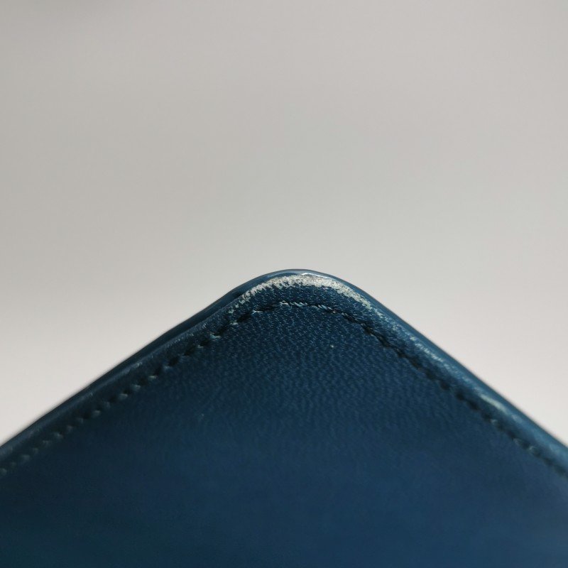 Chanel Leboy 季節限定款 中號 牛皮 純色 方形 雙C 鎖扣 單肩包-18