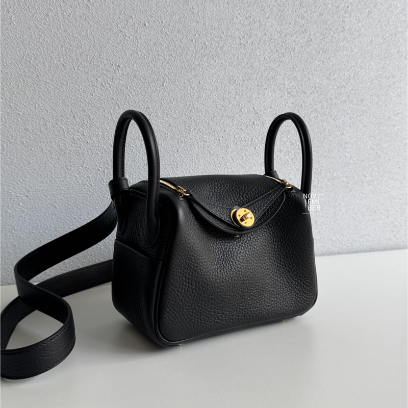 全新全配有購證💖 Hermès 愛馬仕 Mini Lindy 黑色金釦二代 斜背包-1