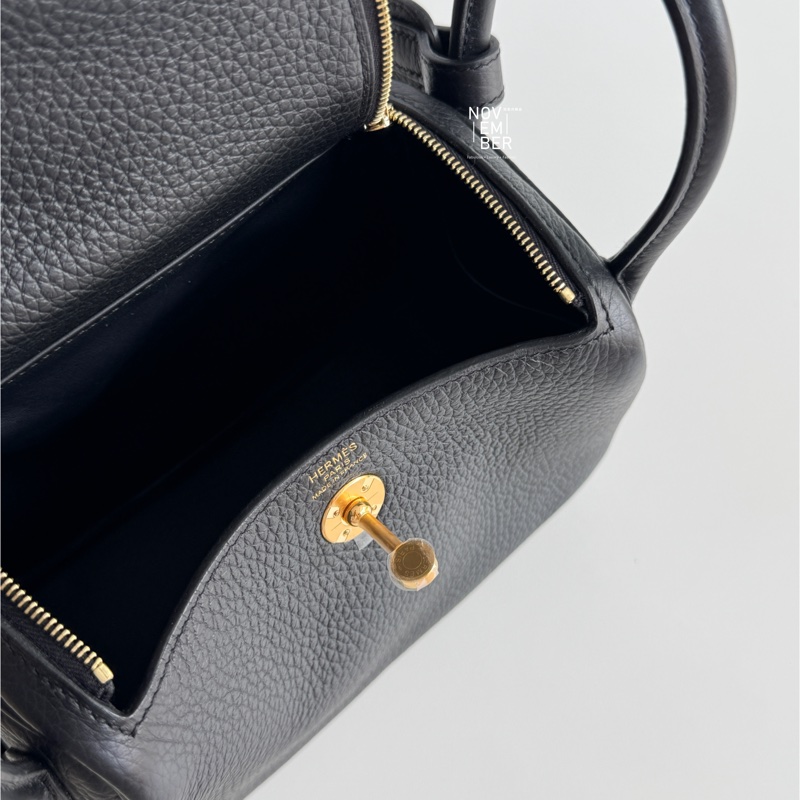 全新全配有購證💖 Hermès 愛馬仕 Mini Lindy 黑色金釦二代 斜背包-9