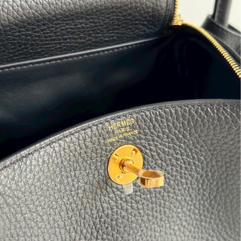 全新全配有購證💖 Hermès 愛馬仕 Mini Lindy 黑色金釦二代 斜背包-11