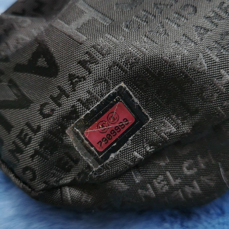 Chanel 純色 雙C Logo 吊墜 中古 手提包-17