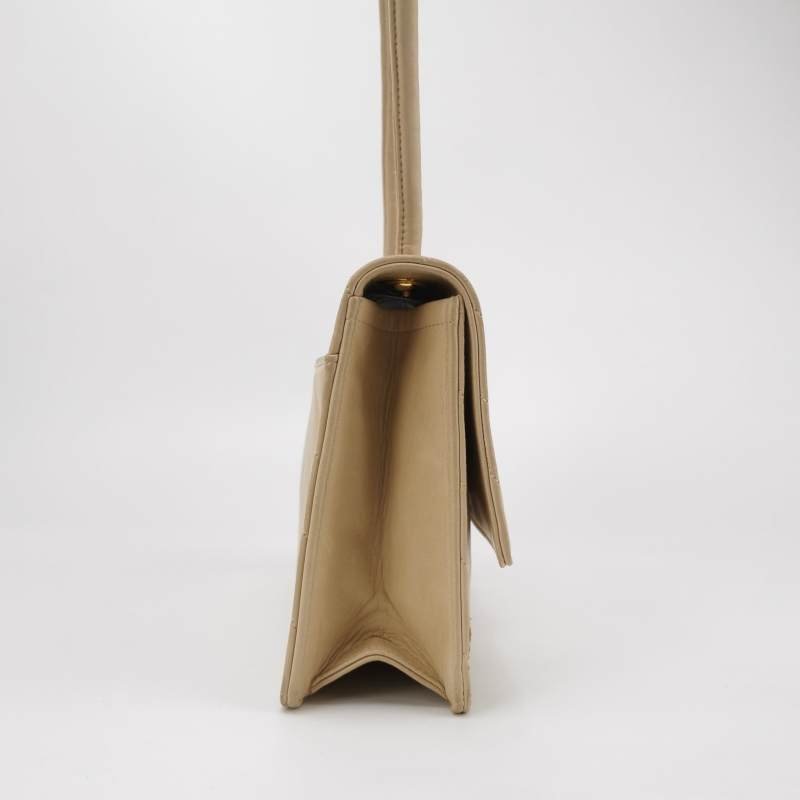 Chanel 羊皮 純色 V紋 絎縫 雙C扣 中古 斜背包 單肩包-3