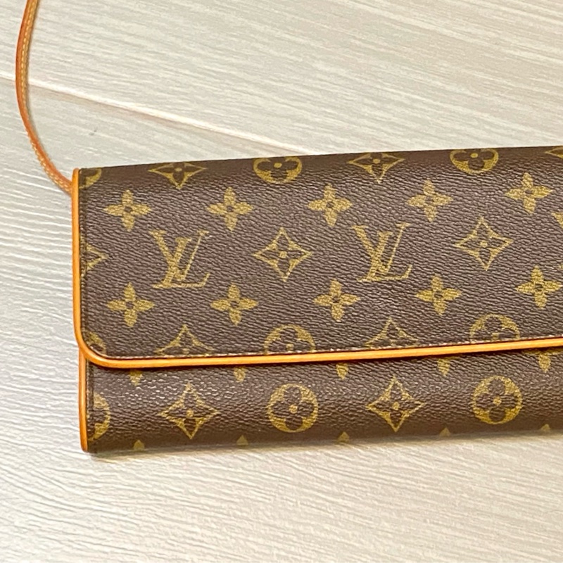 LV 中古老花信封包-0