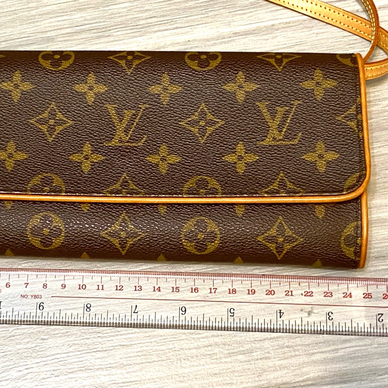 LV 中古老花信封包-3