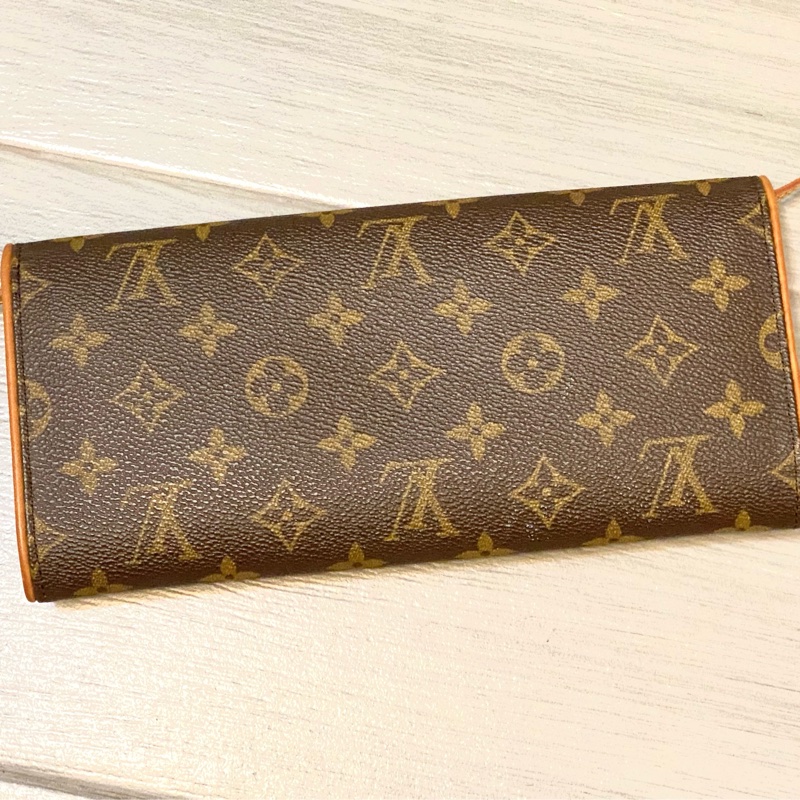 LV 中古老花信封包-4