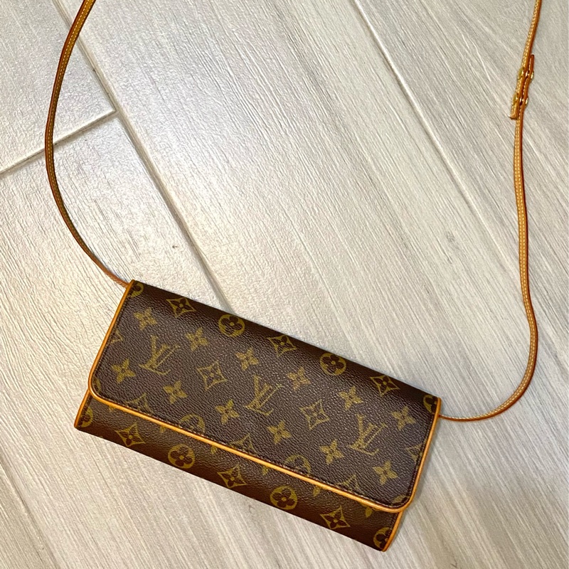 LV 中古老花信封包-8