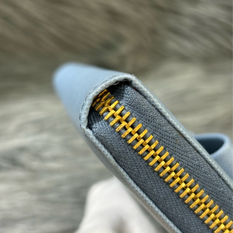 PRADA 1M0506 粉藍色 牛皮 蝴蝶結 拉鍊 零錢 信用卡 包 長夾 皮夾 錢包-12