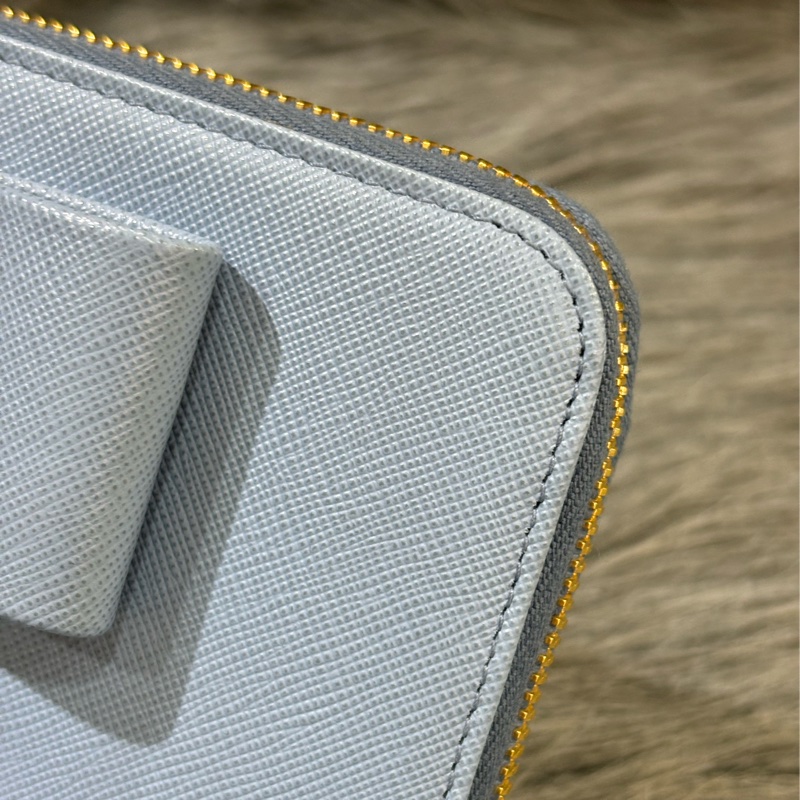 PRADA 1M0506 粉藍色 牛皮 蝴蝶結 拉鍊 零錢 信用卡 包 長夾 皮夾 錢包-15