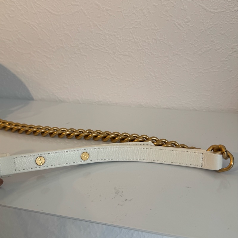 Chanel白色菱格荔枝金BOY半圓斜背包-27