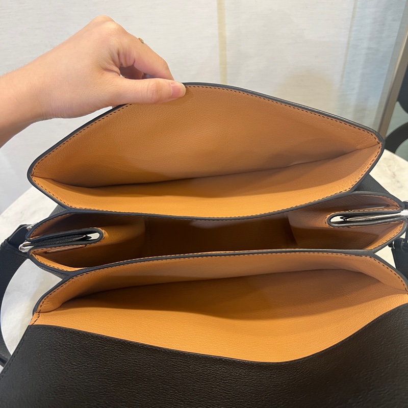 Hermes 黑Tarillion Novello皮銀釦Opli 28斜背包-10