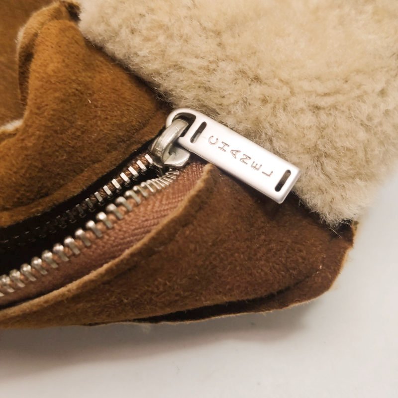 Chanel 翻毛皮 拼色 雙C Logo 單肩包-11