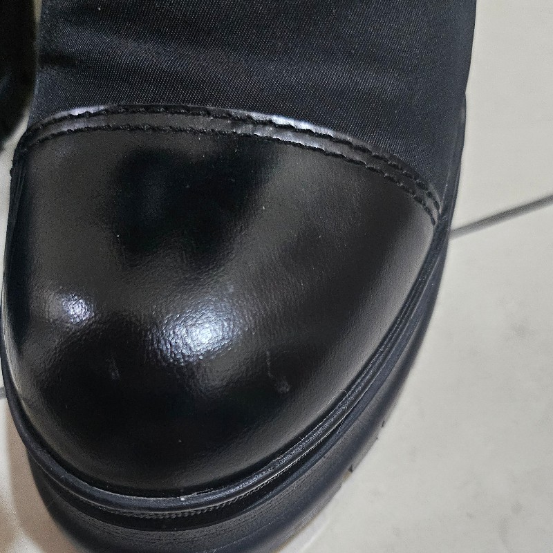 PRADA三角形標誌短繫帶靴#38尼龍黑色二手-6