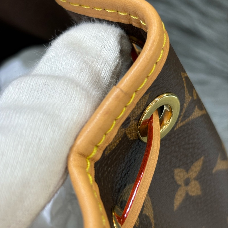 LV M81266 NANO NOE MINI 原花字紋老花 迷你水桶包手提包肩背包斜背包-13