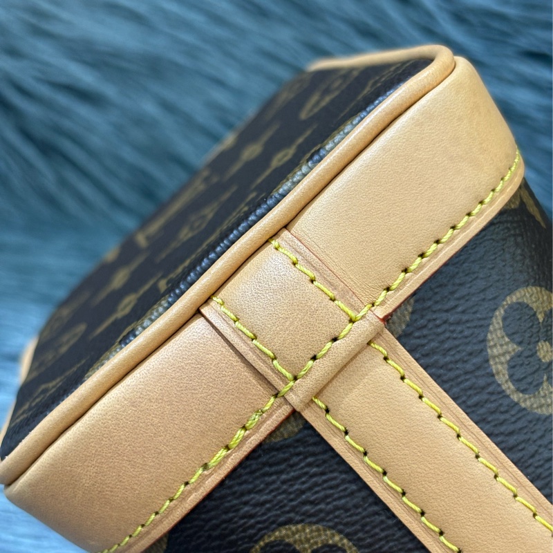 LV M81266 NANO NOE MINI 原花字紋老花 迷你水桶包手提包肩背包斜背包-21