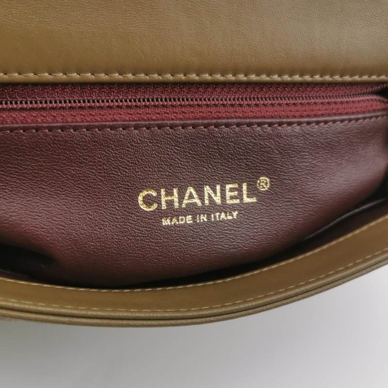 Chanel Classic Flap 季節限定款 羊皮 純色 V紋 絎縫 雙C扣 皮穿鏈 斜背包 單肩包-7