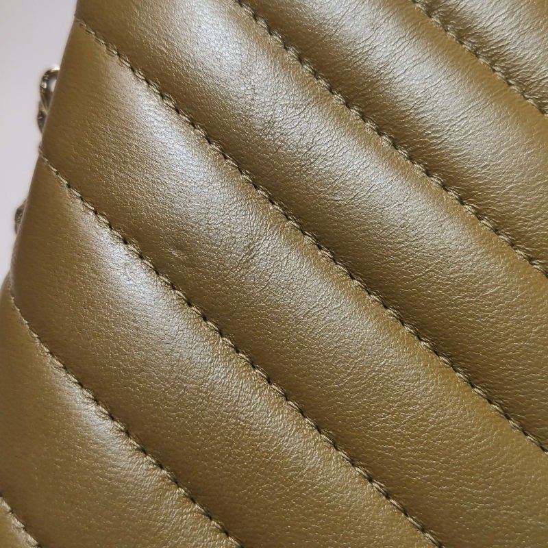 Chanel Classic Flap 季節限定款 羊皮 純色 V紋 絎縫 雙C扣 皮穿鏈 斜背包 單肩包-18