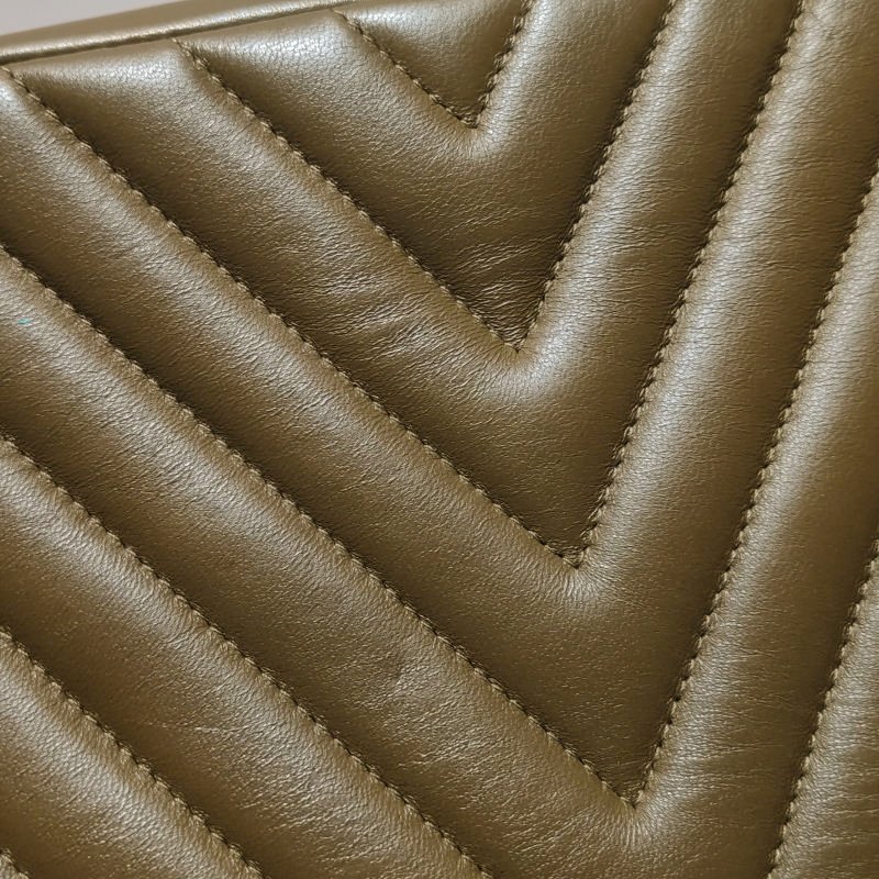 Chanel Classic Flap 季節限定款 羊皮 純色 V紋 絎縫 雙C扣 皮穿鏈 斜背包 單肩包-20