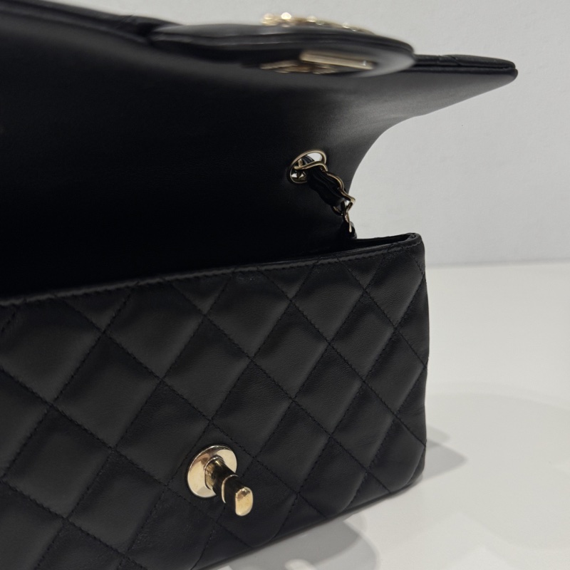 99新🆕 芯片款 經典款🖤 Chanel 香奈兒 Mini CF 20 黑色金釦 斜背包 肩背包-14