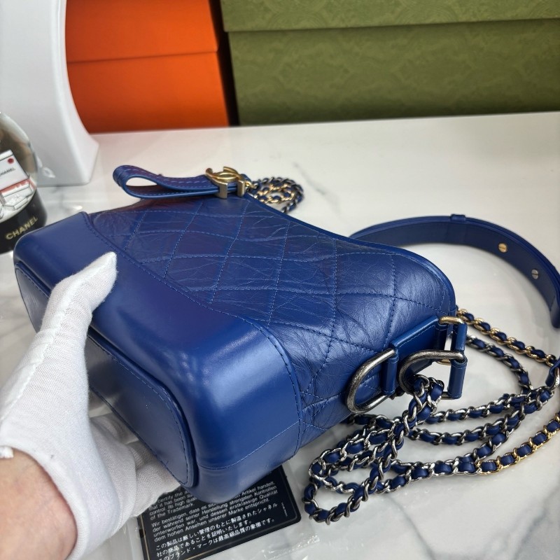 Chanel 克萊因藍全皮小號流浪包 肩背包 28開有卡-3