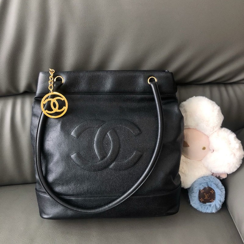 Chanel Vintage黑金魚子醬大logo 肩背包 1開-0