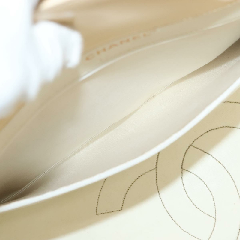 【日本直送】香奈兒 Matelasse 鏈條手提包 漆皮 米色 金色 CC 標誌 Auth 118936-20