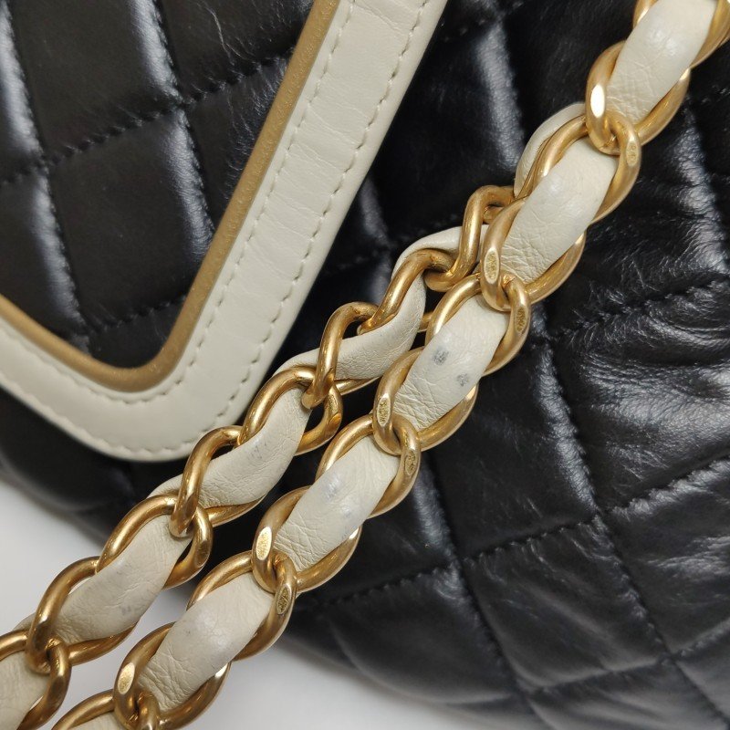 Chanel 2.55 Bag 羊皮 牛皮 拼色 菱格 絎縫 長方形旋扣 單肩包-12