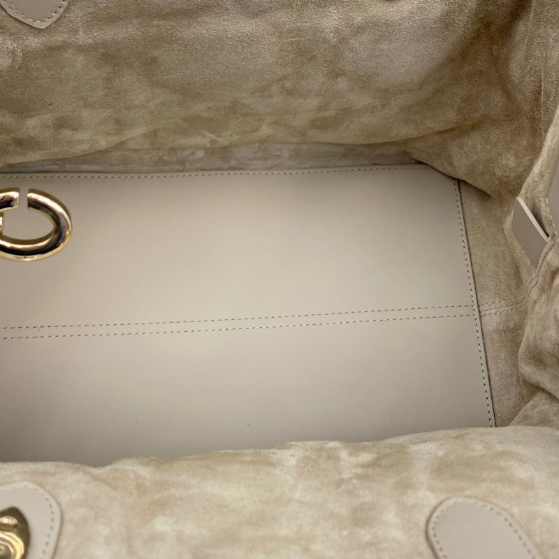 24年新款 Dior  Toujours tote bag 中號 胭脂米色金扣 子母袋款 大D標掛飾 經典菱格紋大容量女士手袋-9