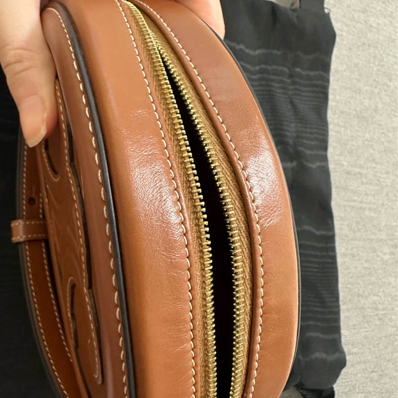 CELINE Crossbody Oval Purse Cuir Triomphe Mini (Tan) 迷你圓餅包-10