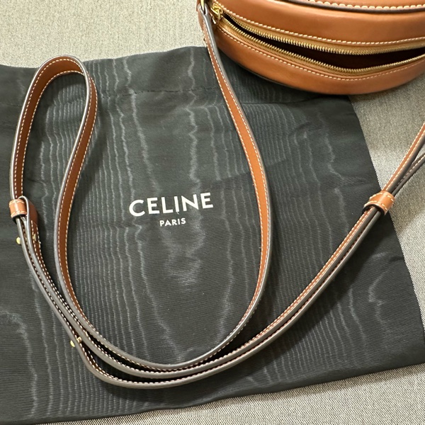 CELINE Crossbody Oval Purse Cuir Triomphe Mini (Tan) 迷你圓餅包-13