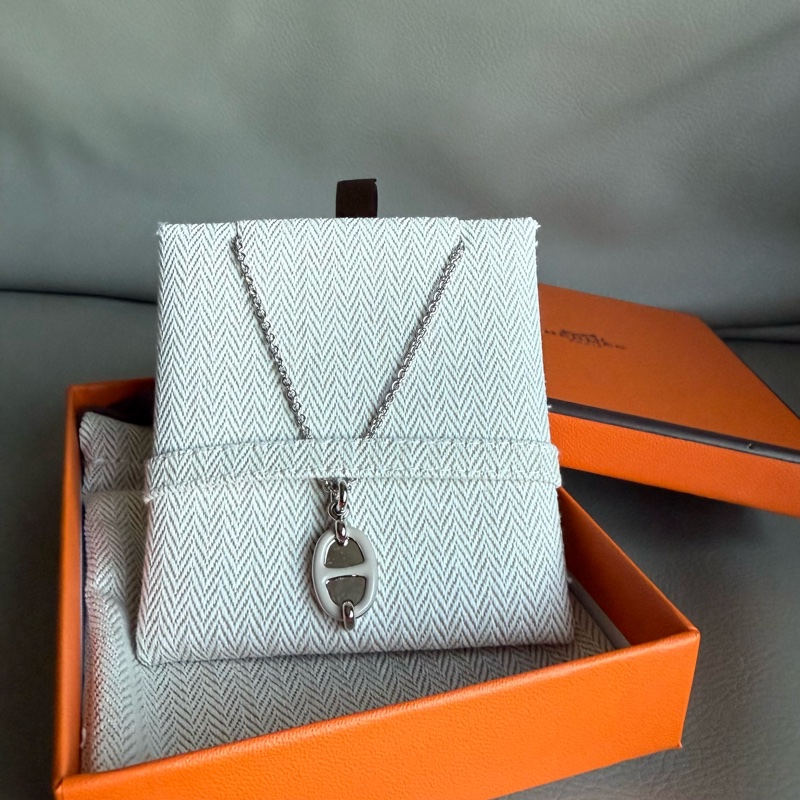 全新 現貨 🍊Hermes Mini Maillon pendant 豬鼻 頸鏈 項鍊 灰色x銀-0